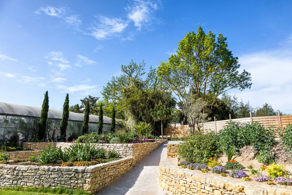 Murs d'enrochement près de Hyères