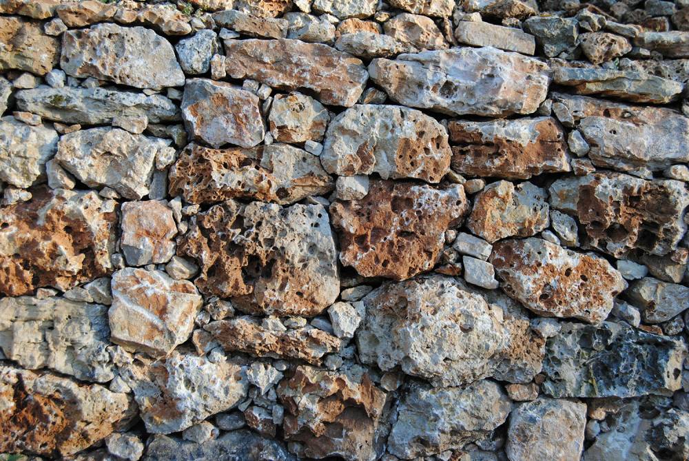 Murs en pierre sèche près de Hyères